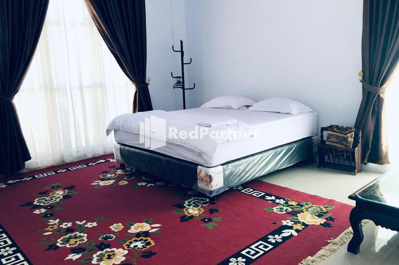 Wisma Suci Syariah Polewali Mandar Mitra Reddoorz Matakali Exterior foto